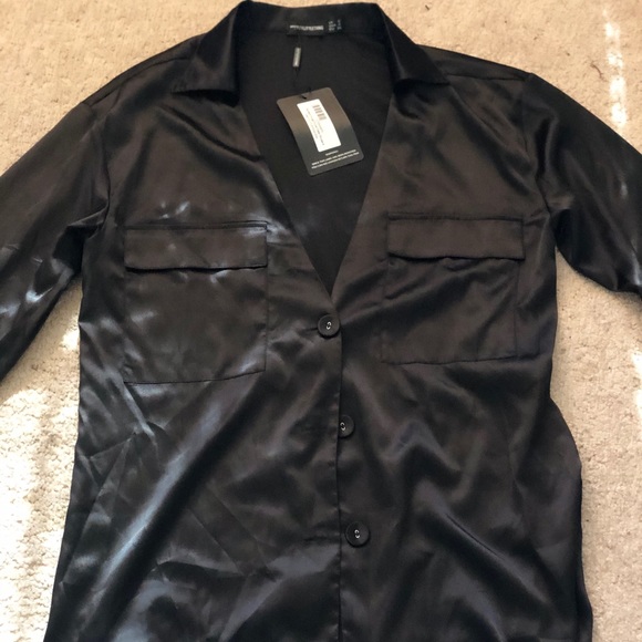 Pretty little thing satin blouses - Picture 4 of 4